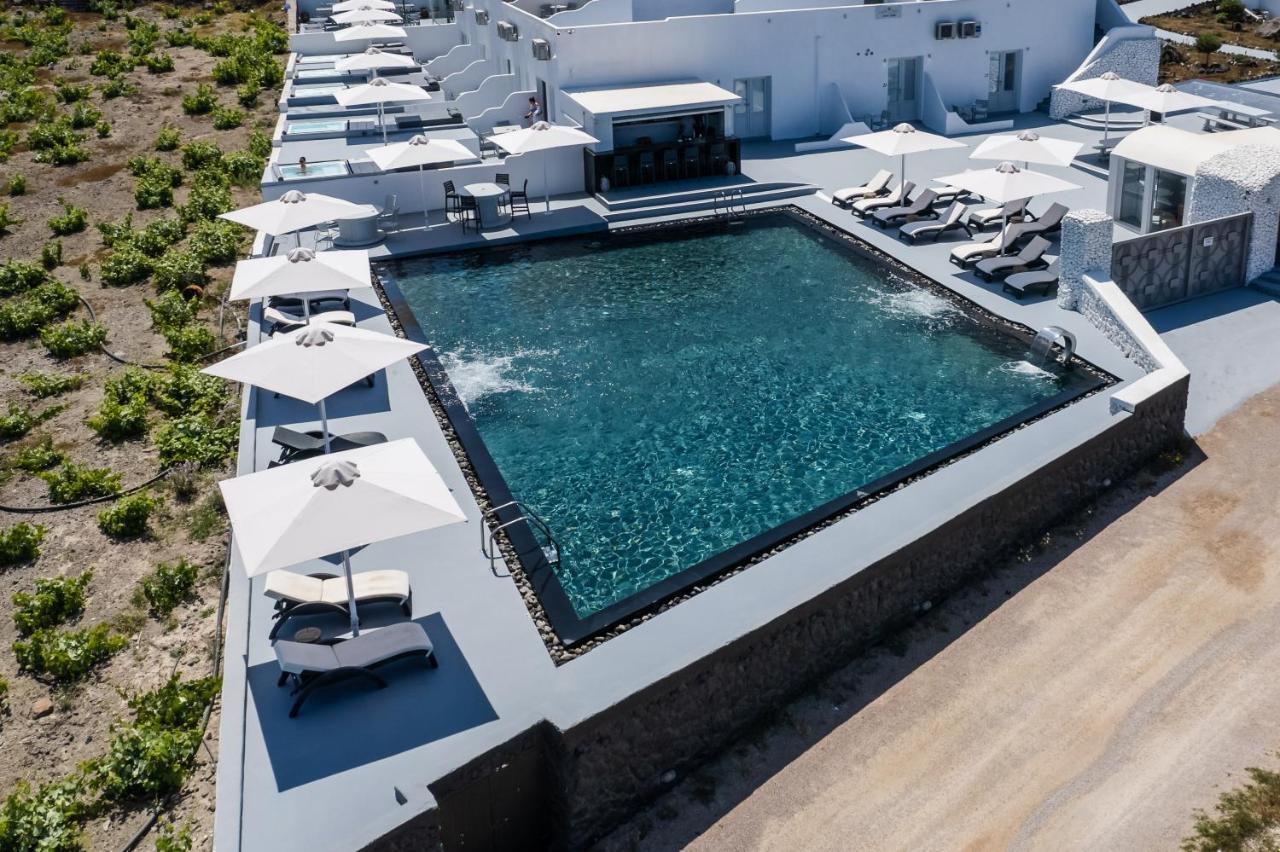 Serenita Luxury Suites Akrotírion Екстериор снимка