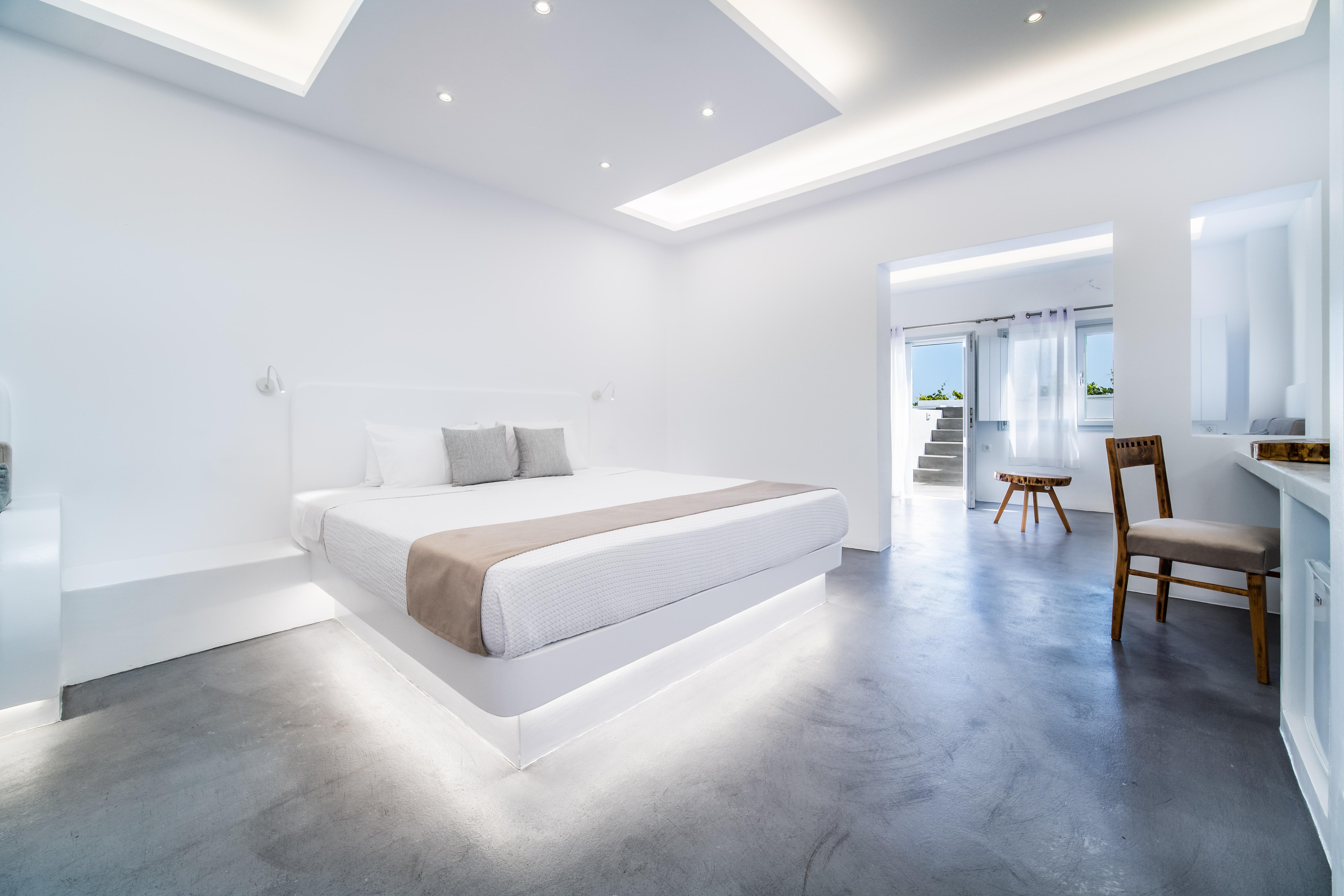 Serenita Luxury Suites Akrotírion Екстериор снимка