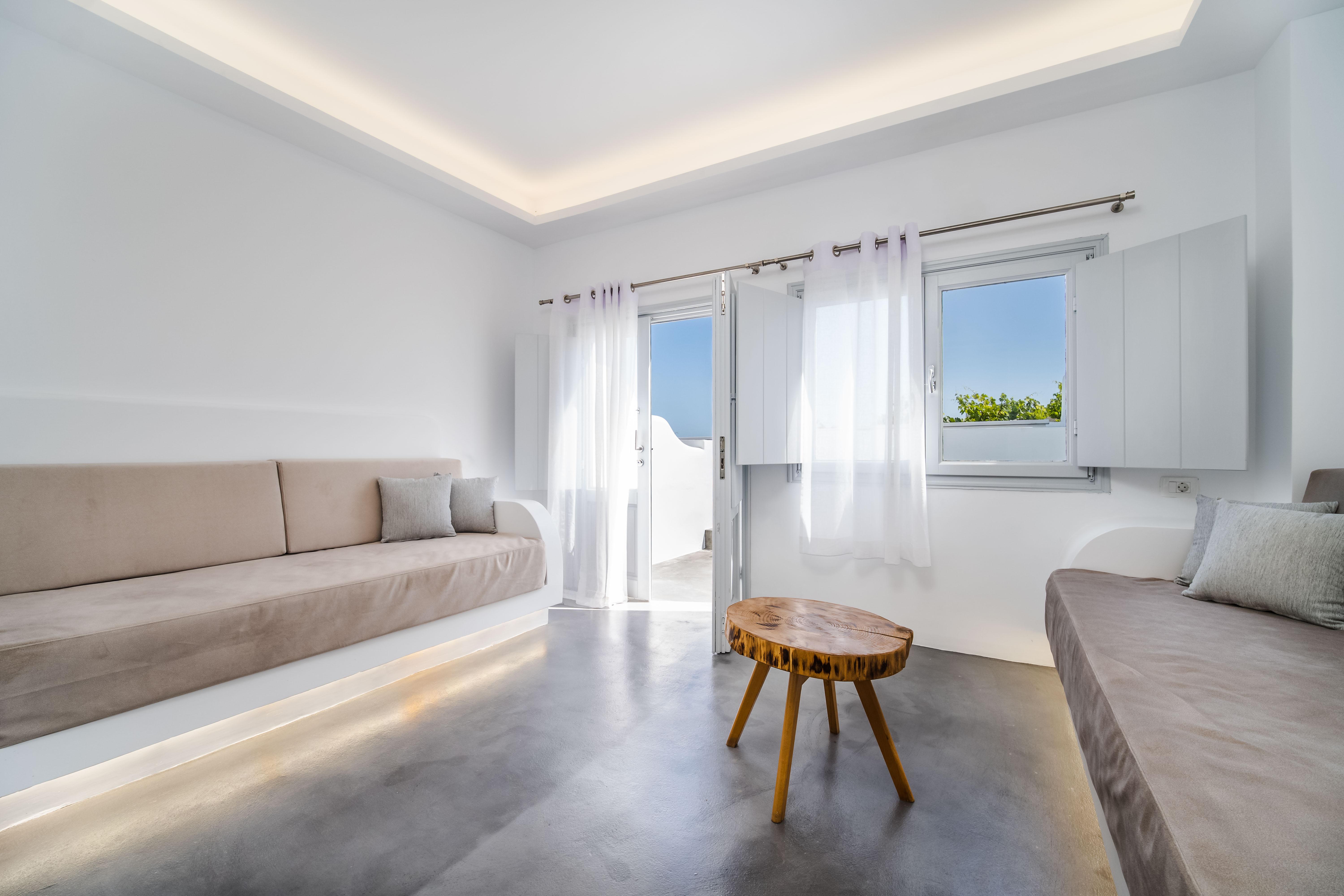 Serenita Luxury Suites Akrotírion Екстериор снимка