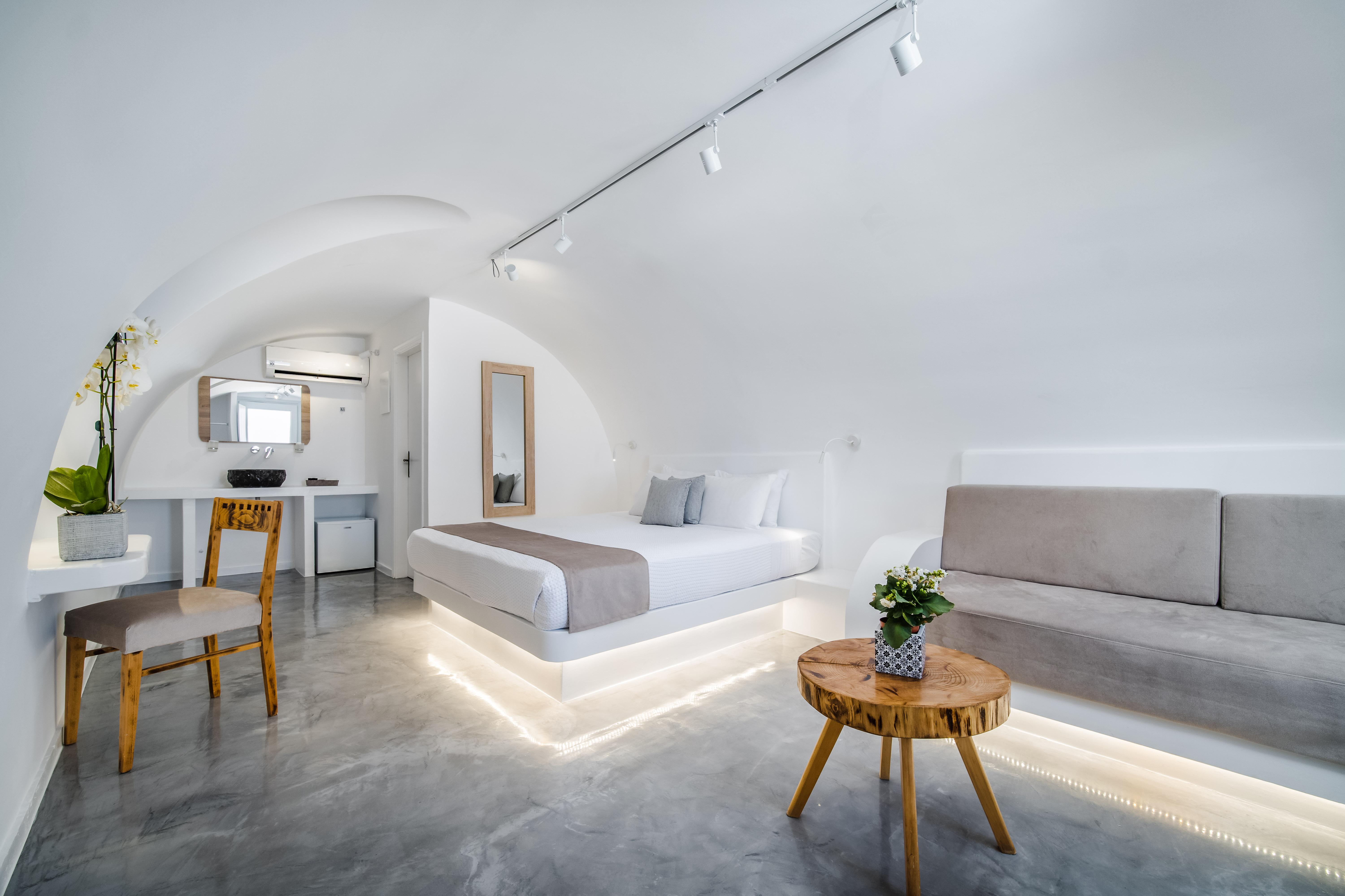 Serenita Luxury Suites Akrotírion Екстериор снимка