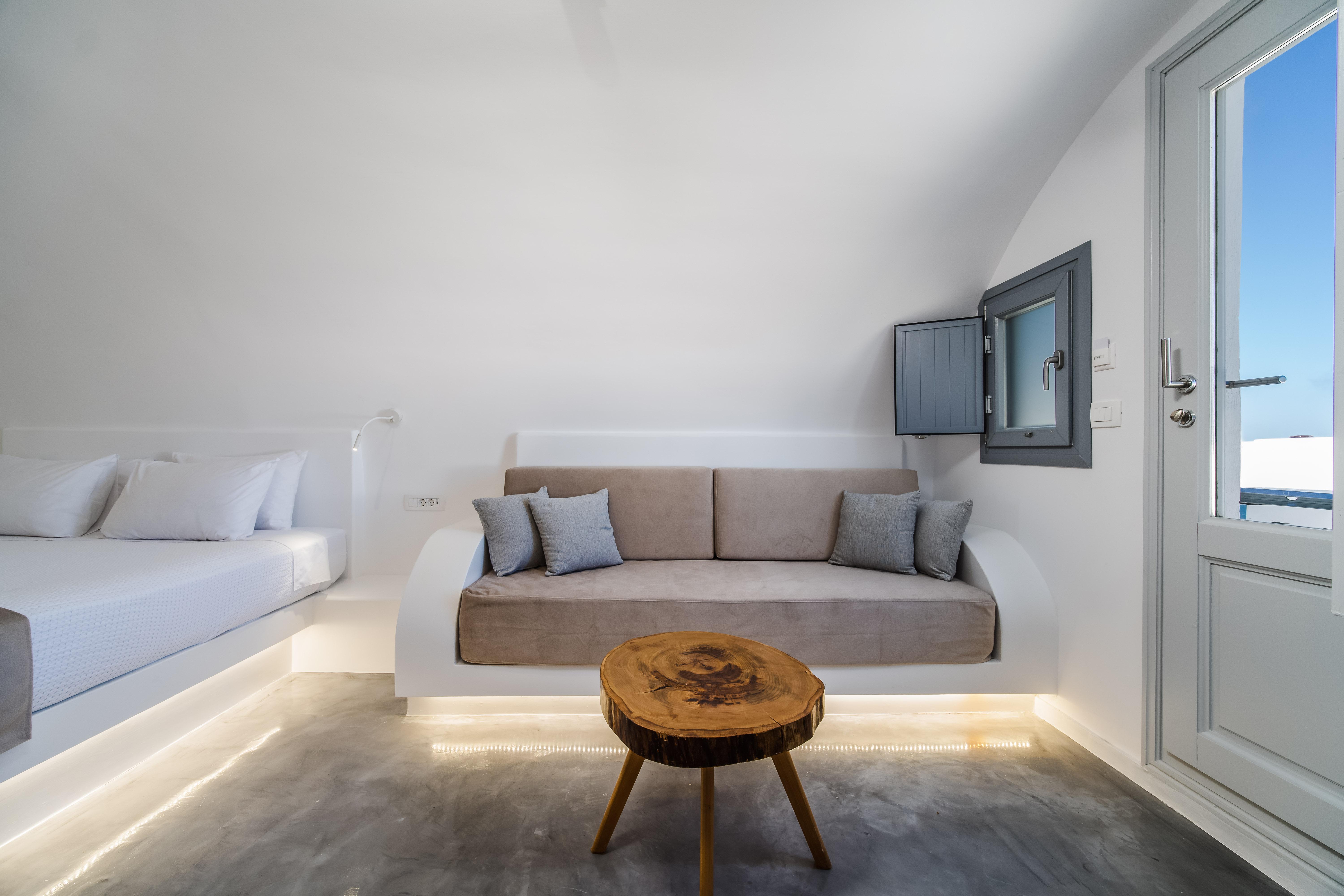 Serenita Luxury Suites Akrotírion Екстериор снимка