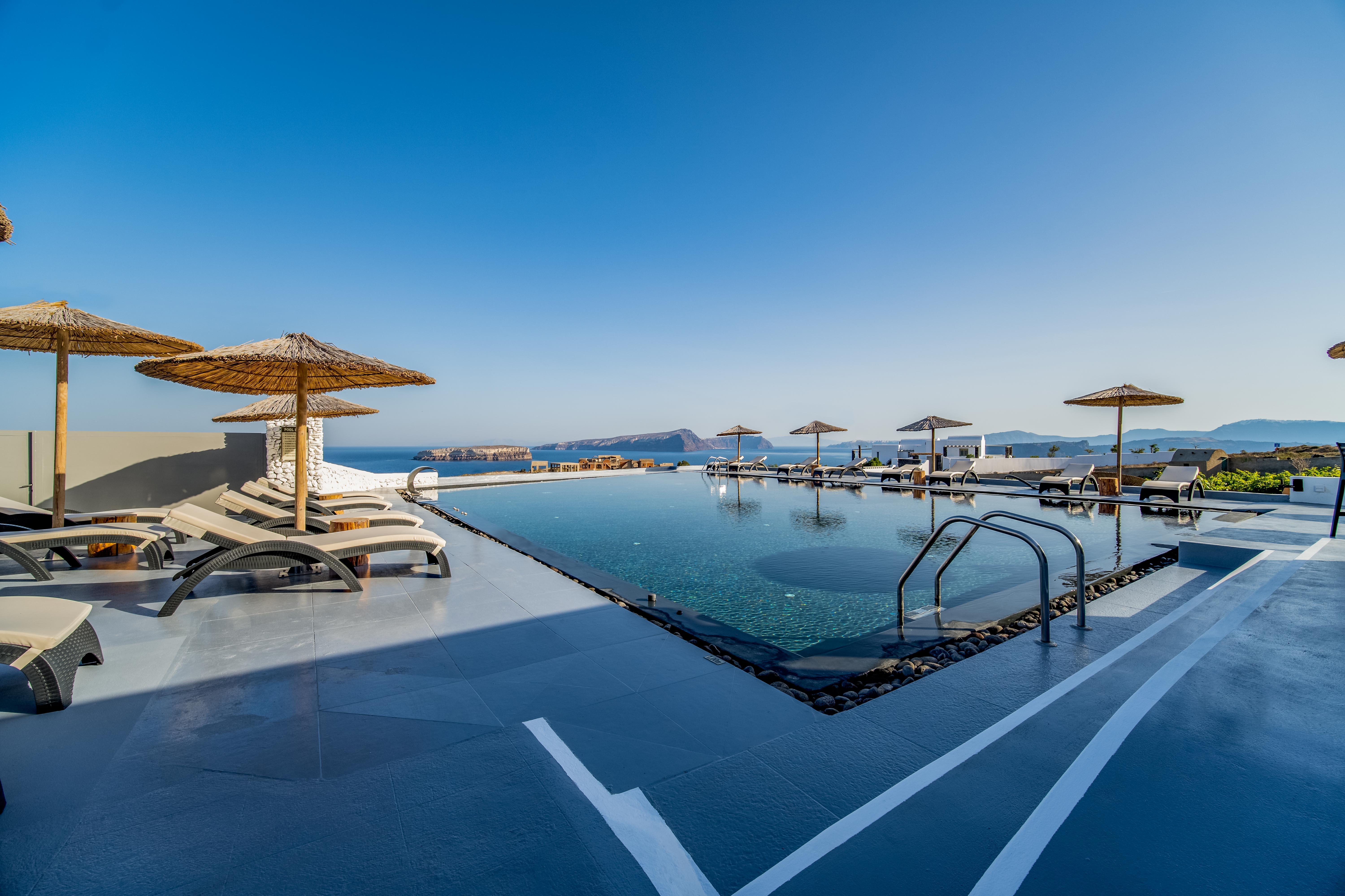Serenita Luxury Suites Akrotírion Екстериор снимка